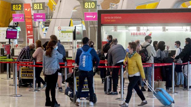 España triplica la llegada de turistas internacionales en junio hasta los 7,5 millones