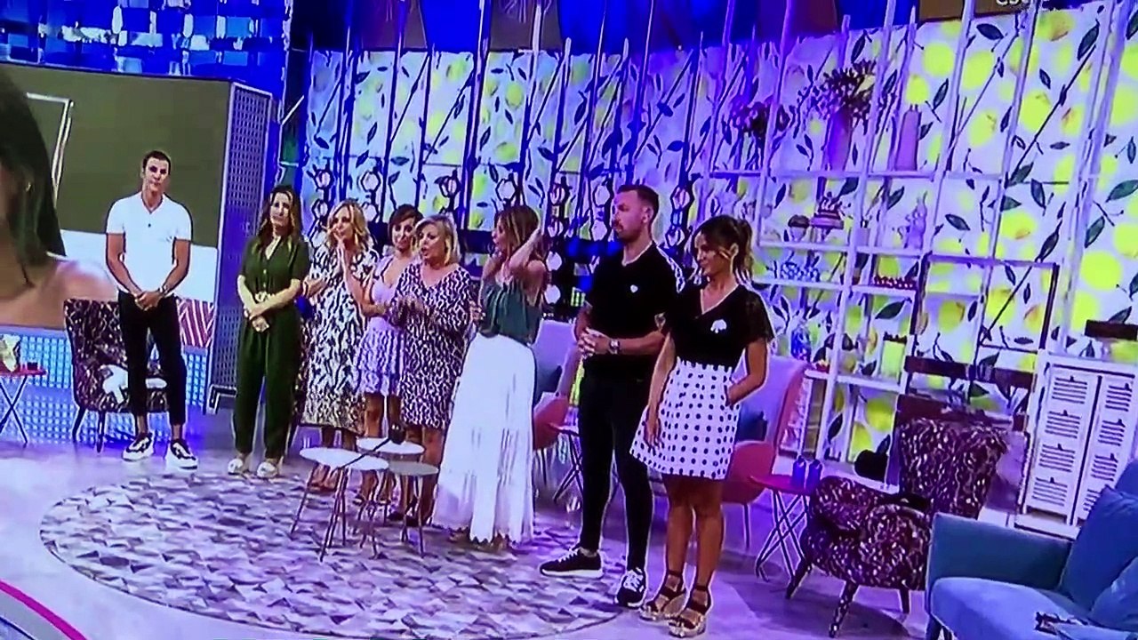 Rebelión en 'Sálvame' por los despidos de 18 compañeros