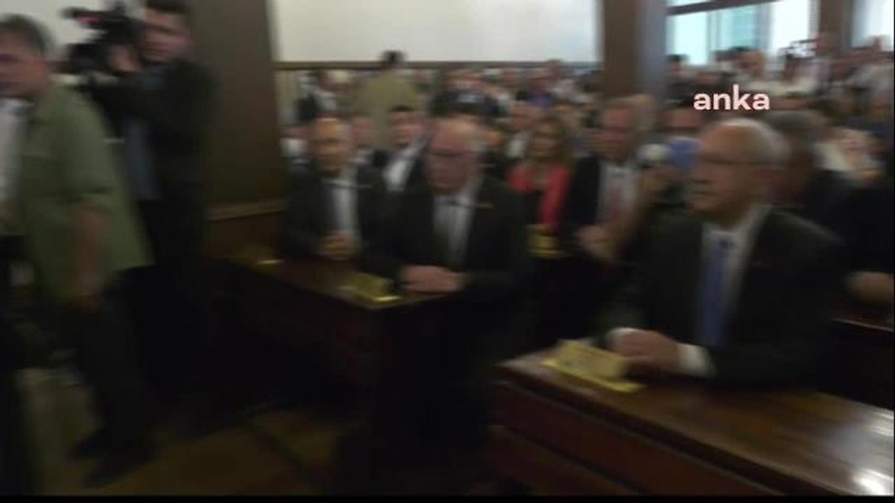 Erzurum gündem haberleri | Erzurumlu Vatandaş Derdini Kılıçdaroğlu'na Anlattı: "Beşli Çeteler Yerken, Herkes 10 Tane Maaş Alırken Biz Bir Tane Emekli Maaşıyla Geçiniyoruz.