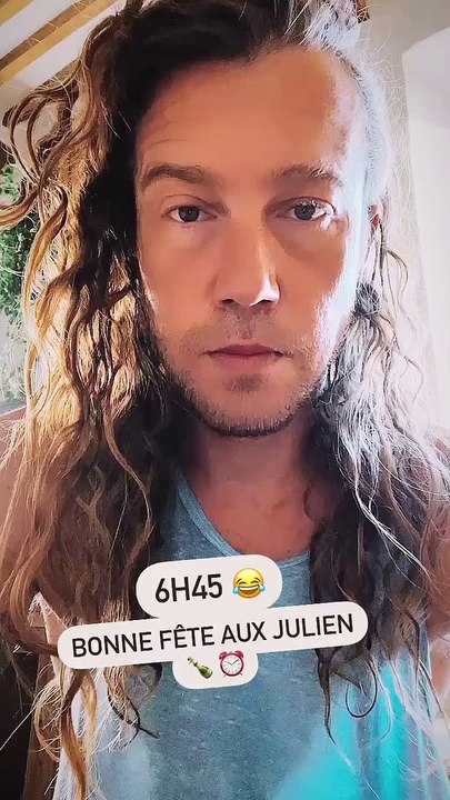 Julien Doré a été réveillé à 6h45 par son fils. @ Instagram / Julien Doré