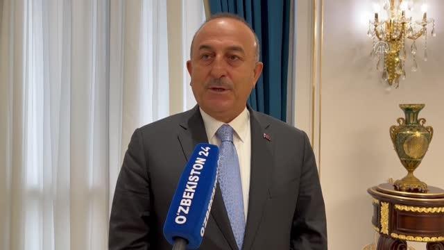 Dışişleri Bakanı Çavuşoğlu Özbekistan'da gazetecilerin sorularını yanıtladı