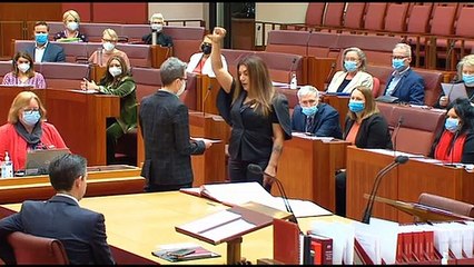 Una senadora australiana llamó a la reina Isabel "colonizadora" durante su juramento en el parlamento
