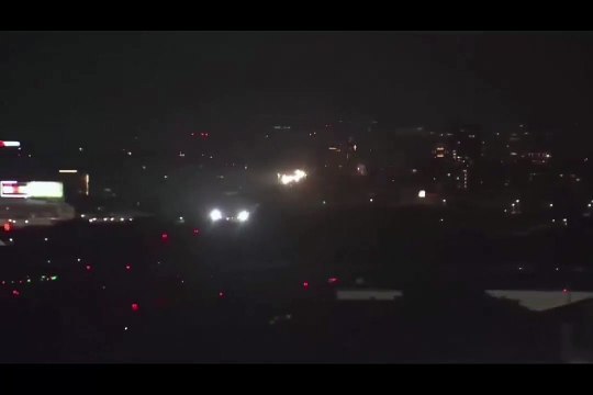 Savaş çanları çalıyor: Pelosi’yi taşıyan uçak Tayvan’a indi! Çin savaş uçaklarını gönderdi, tanklar sokaklara indi