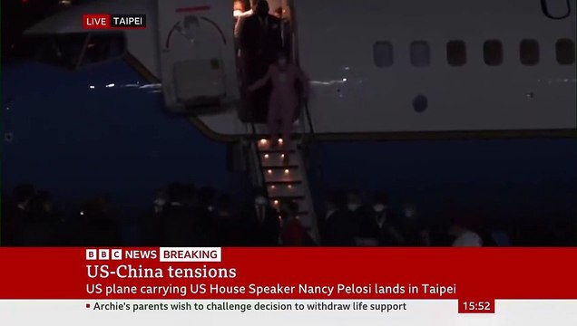 Taïwan : Malgré les menaces de la Chine, la cheffe des députés US, Nancy Pelosi, a atterri à Taipei alors que des avions de chasse chinois étaient en train de traverser le détroit de Taïwan