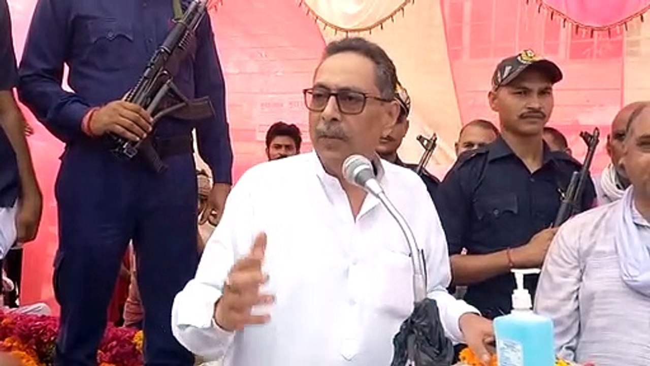 अब मंत्रीजी अफसरों से परेशान...एक ही दिन में दो बार कही कड़बी जुबान