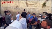 FETÖ'nün beslemesi Enes Kanter Ağlama Duvarı'nda Yahudilerle dua etti