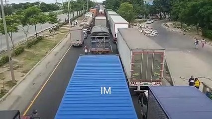 Los conductores en Barranquilla rechazan el asesinato de sus compañeros