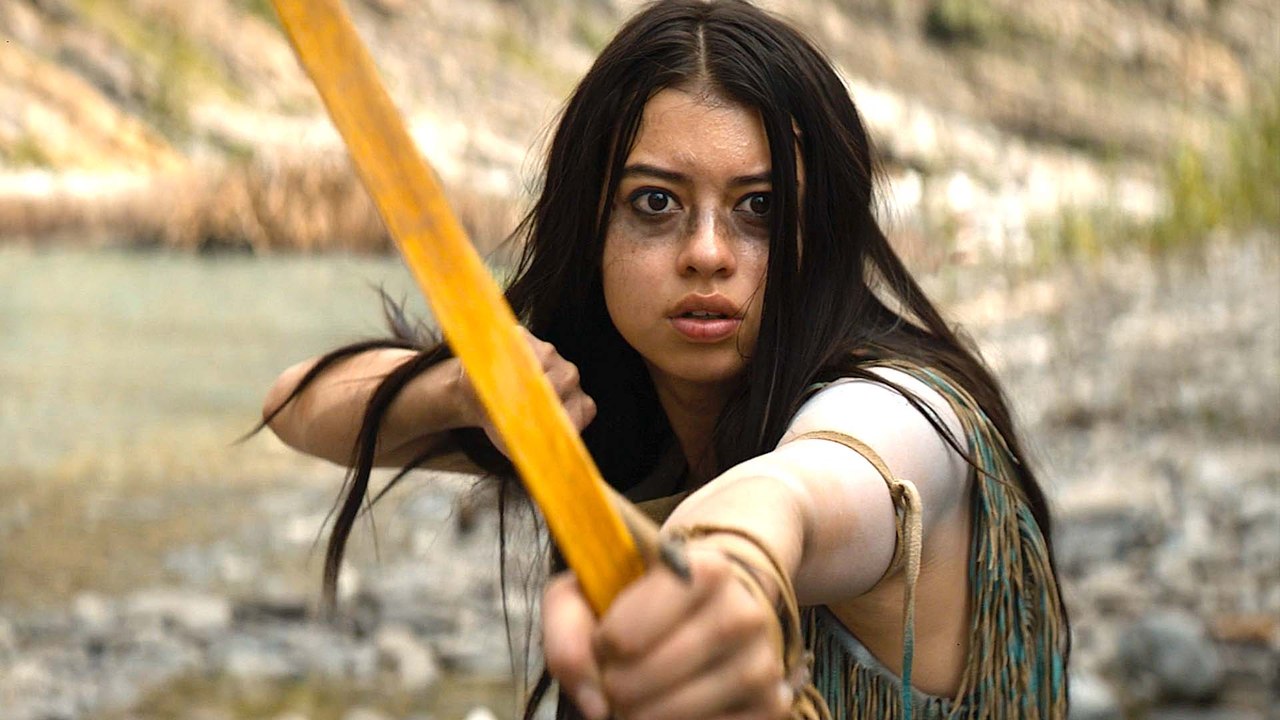 Intense "Bear Chase" Clip from Hulu's Predator Prequel Prey