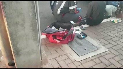 Jovem é socorrido pelo SAMU no Bairro Country, após ingerir medicamento