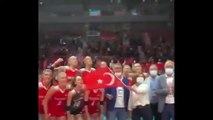 Filenin Sultanları ‘İzmir Marşı’ ile zaferi kutladı, TRT sansürledi