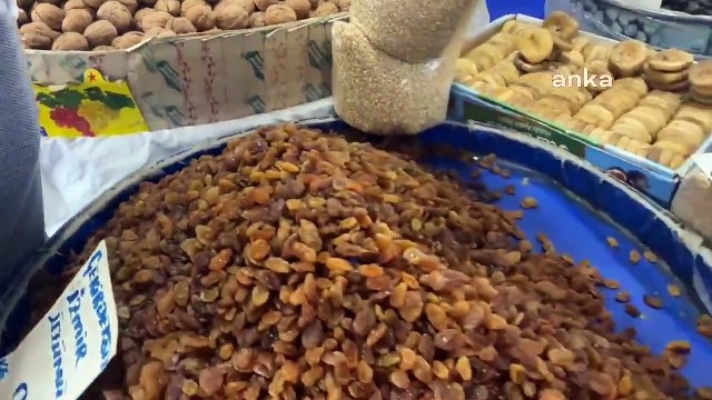 Yaşlı kadın isyan etti: Ben daha bu sene ağzıma şeftali sürmedim