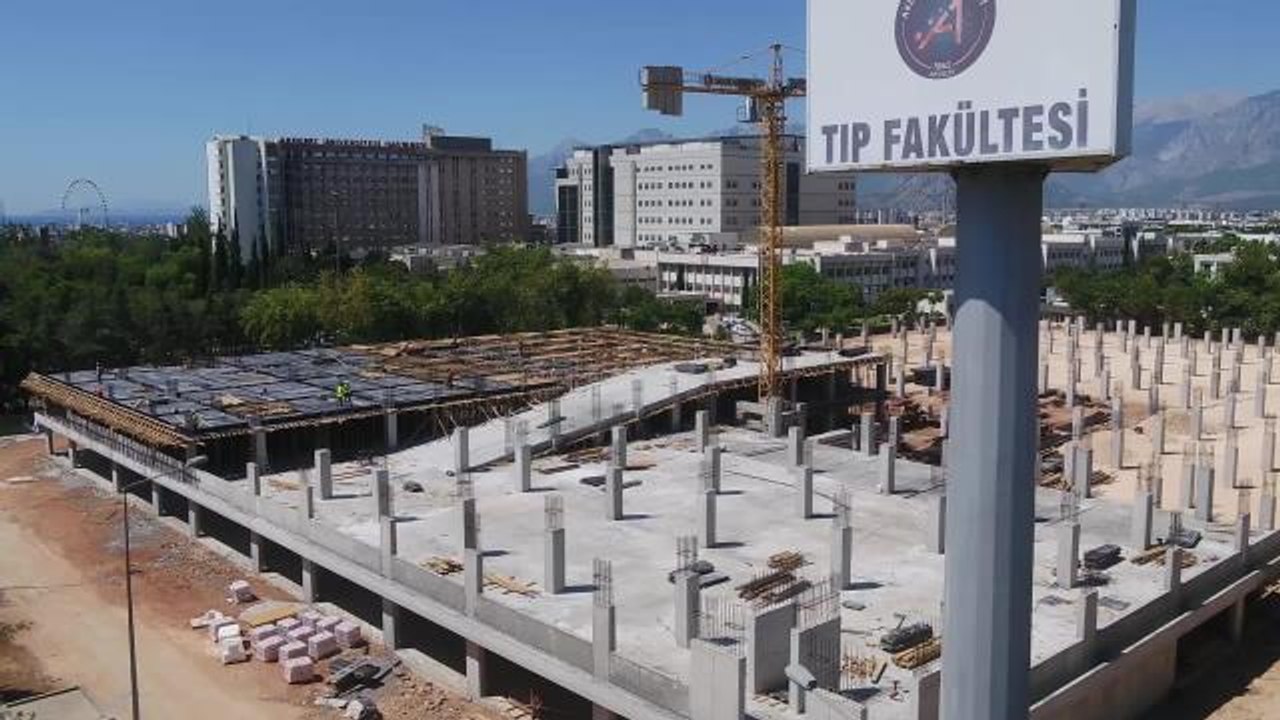 Son dakika haberleri! Akdeniz Üniversitesi Hastanesi'nde Katlı Otopark Projesi Devam Ediyor