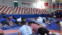 Şampiyon sporcu Rıza Kayaalp ile Federasyon Başkanı Eroğlu antrenman yaptı