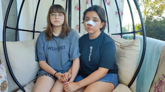 Bisikletli genç kıza çarptıktan sonra kaçtı, iki arkadaşa dehşeti yaşattı