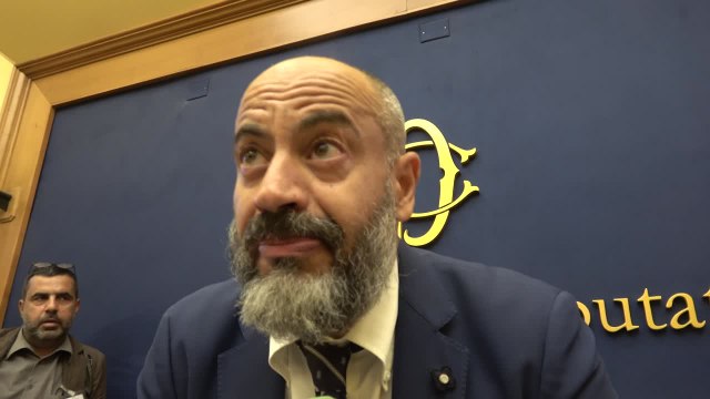 Elezioni, Paragone: Il presidente Mattarella deve esentarci da raccolta firme