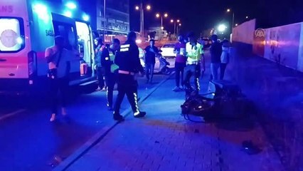 Otomobille çarpışan motosikletin sürücüsü yaralandı
