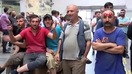 Bayrampaşa halinde grev: Bir ekmeği bile reva görmediler