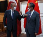 Bakan Çavuşoğlu, Çin Dışişleri Bakanı Yi ile görüştü