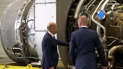Gas, Scholz: "Potrebbe aver senso ritardare lo spegnimento del nucleare"