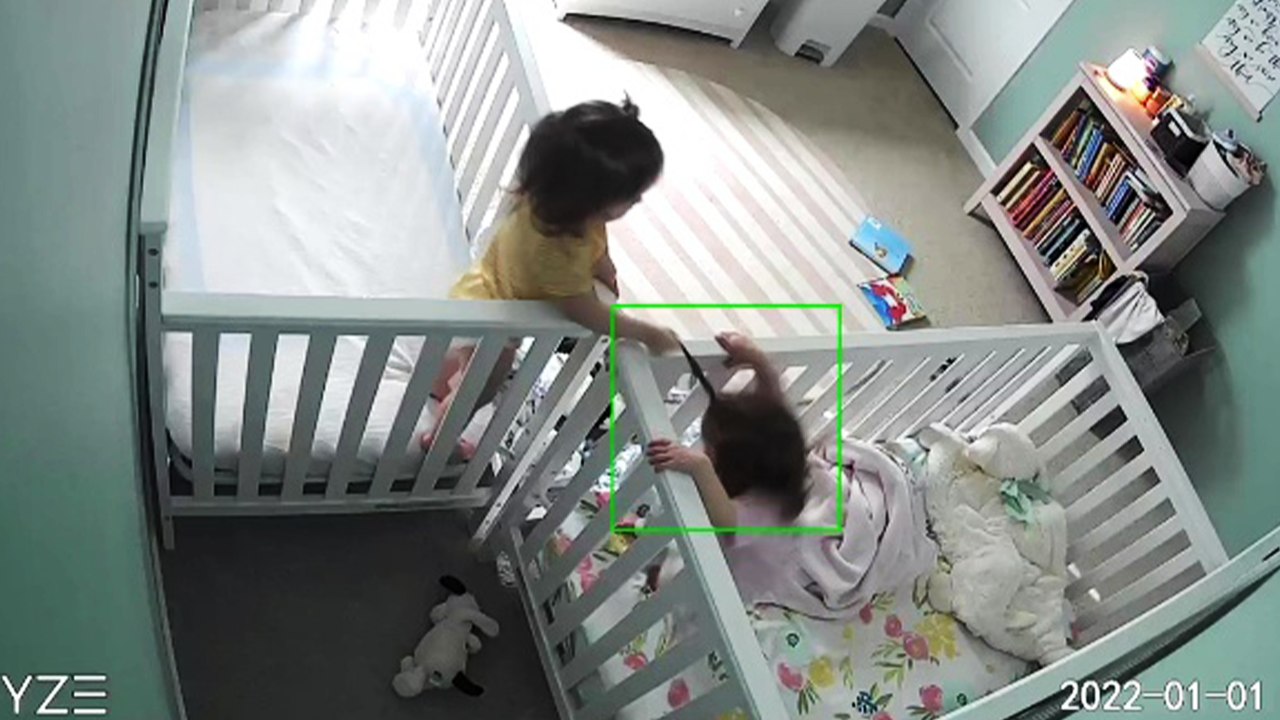 'Georgia mom shares adorable footage of her twi...