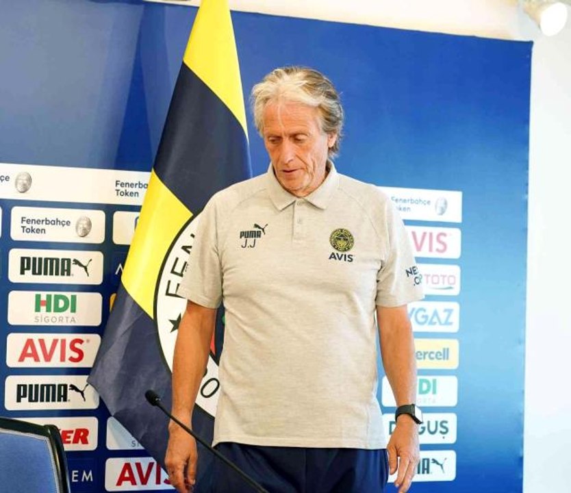 Jorge Jesus: "Avrupa Ligi'nde gruplara kalmak istiyoruz"