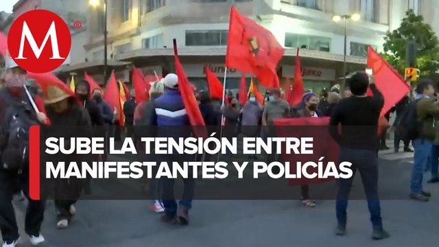 Grupo de contingentes intentan ingresar al Zócalo de la CdMx