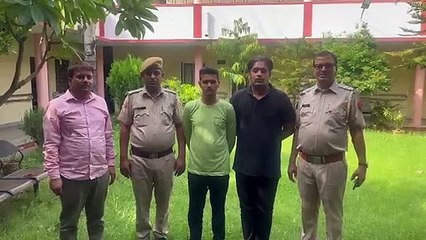 माल प्रबंधक के नाबालिग बेटे की जानकार लड़की के फोटो वायरल करने की धमकी देकर हड़पे जेवर