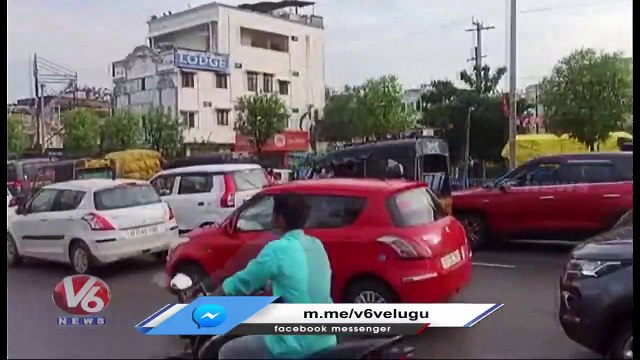 Waterlogging On Roads Due To Heavy Rains In Nirmal | V6 News (3)