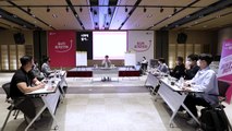 [기업] LG 유플러스, MZ 세대 직원들과 '타운홀 미팅' / YTN