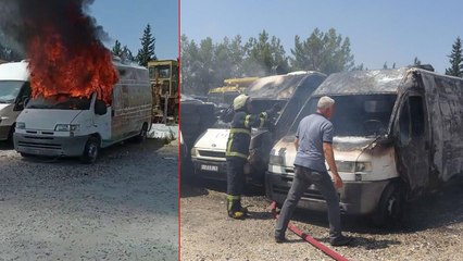 Yaşı küçük çocuklar iki ambulansı yaktı