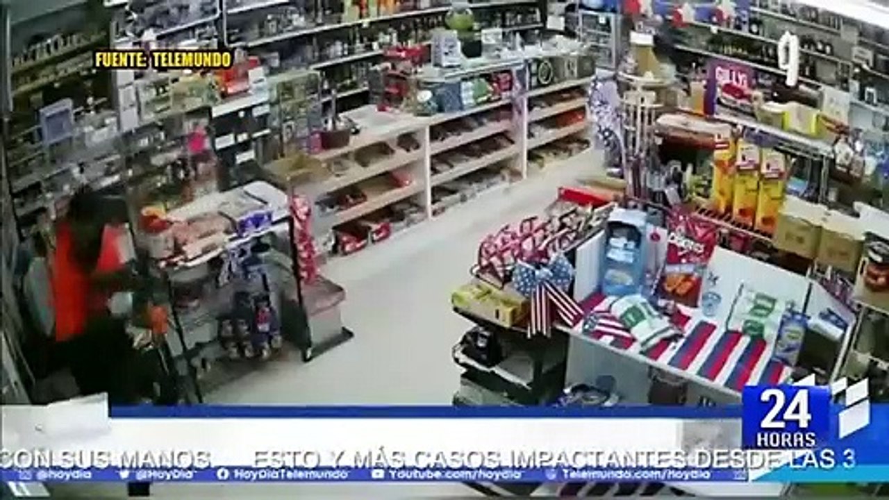 Estados Unidos: Dueño de tienda se enfrenta a delincuentes armados y evita robo en su negocio