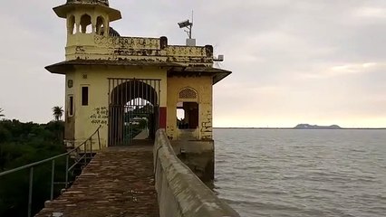 यहां मेघ मेहरबान हो तो भरे बांधों के पेट..इतने बांध है खाली..