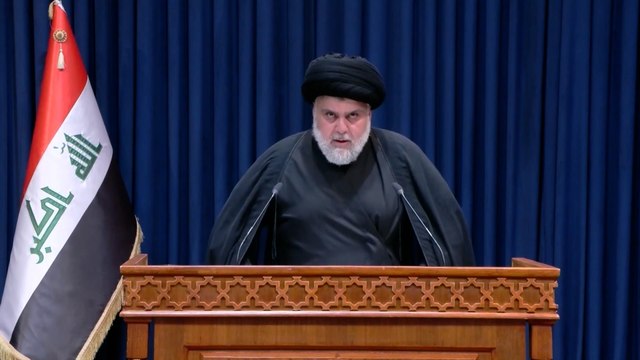 مقتدى الصدر يدعو لاستمرار الاعتصام لحين تحقيق المطالب
