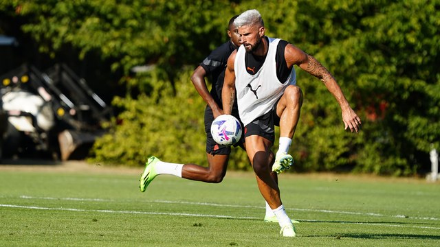 L'allenamento dei rossoneri verso Vicenza-Milan