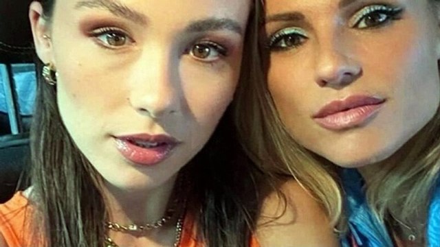 “Test di gravidanza”. Michelle Hunziker e Aurora Ramazzotti, è questo il vero gossip