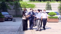 조국 징계 미룬 사이 시효 끝…서울대 총장 징계 요청
