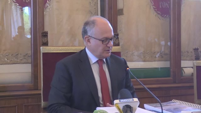 Il sindaco di Roma presenta il Piano straordinario rifiuti: Entro 12/8 valutazione ambientale