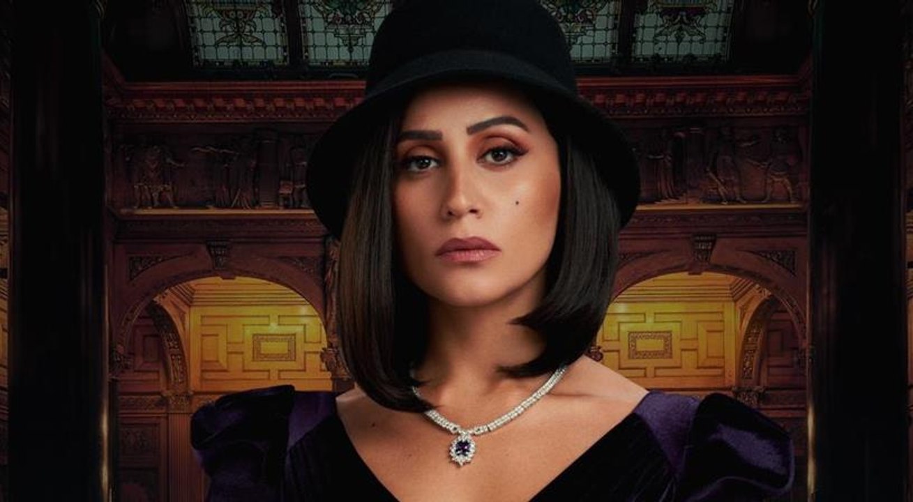 مايا دياب وغادة عادل تساندان دينا الشربيني في تجربتها الصيفية