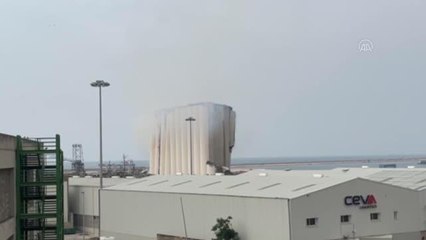 Lübnan'da liman patlamasının sembolü siloda yeni çökme meydana geldi (2)