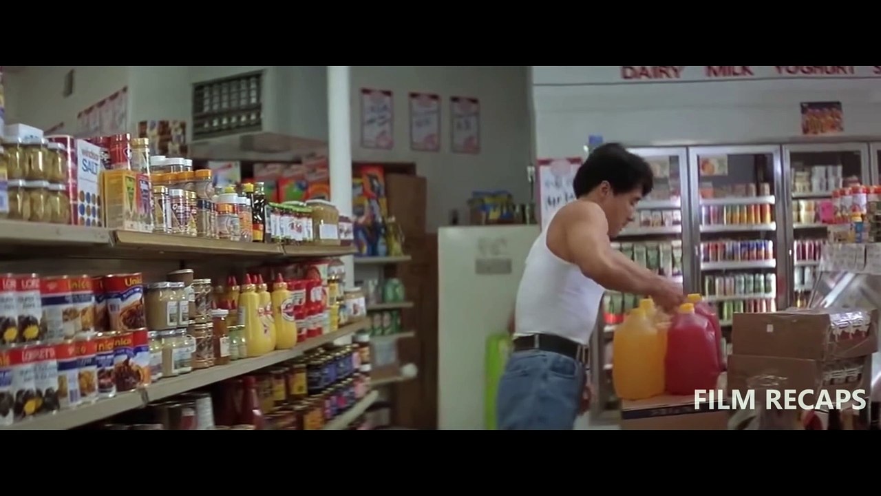 A Kung Fu Professional Gets Involved In A Fight With Street Gangs To Save His Cousin