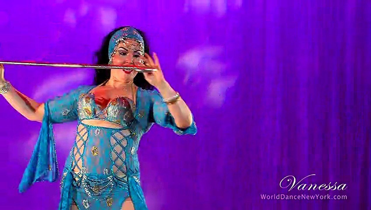 Saidi - Vanessa of Cairo - amazing saidi improvisation! belly dance