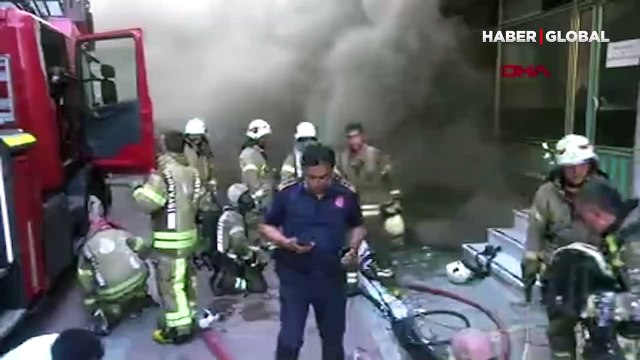 İstanbul Avcılar'da sünger geri dönüşüm atölyesinde yangın!