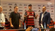Erick Pulgar é apresentado no Flamengo