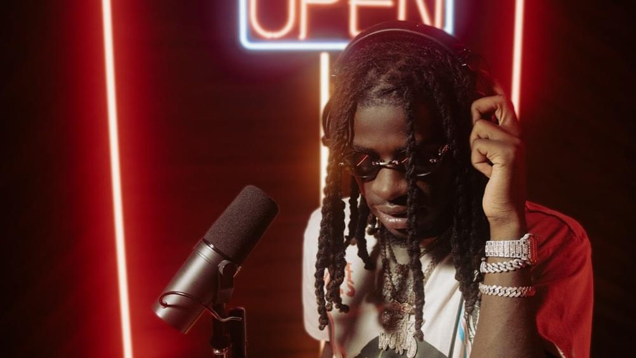 SleazyWorld Go “Sleazy Flow” (Live Performance) | Open Mic