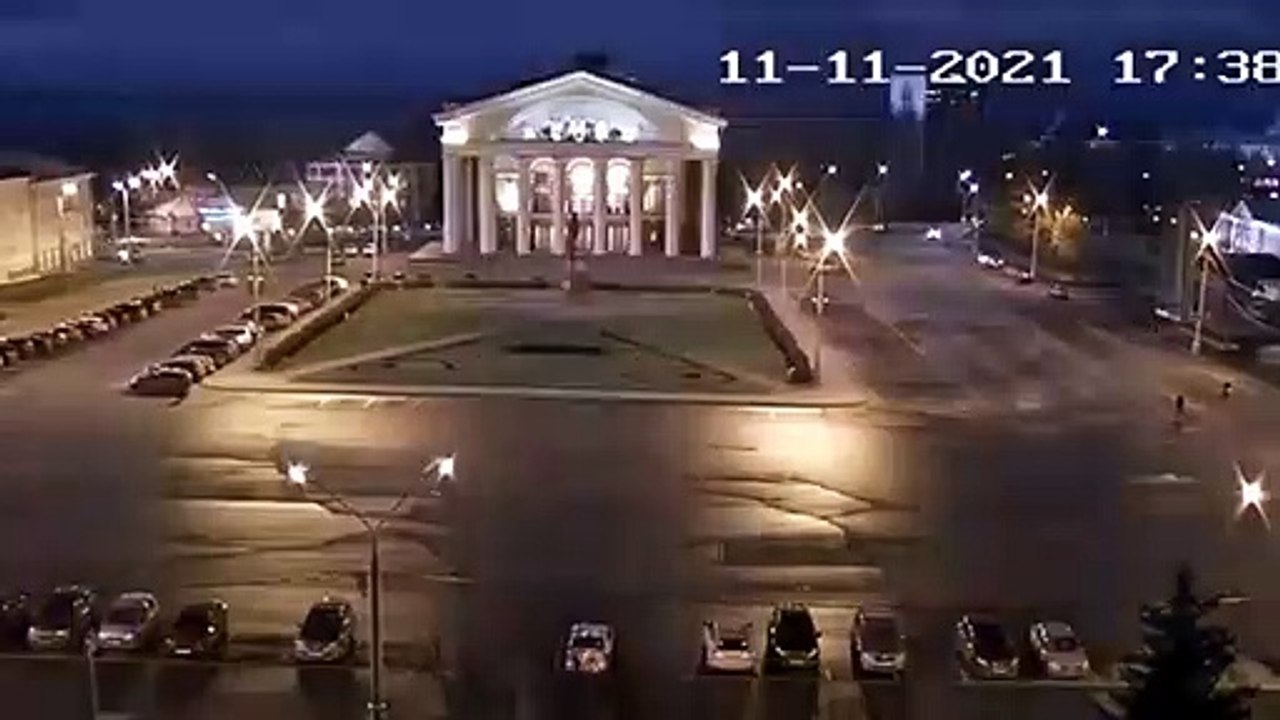 Meteor Lights Up in St. Petersburg, Russia