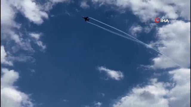 MSB SOLOTÜRK'ün uçuş görüntülerini paylaştı