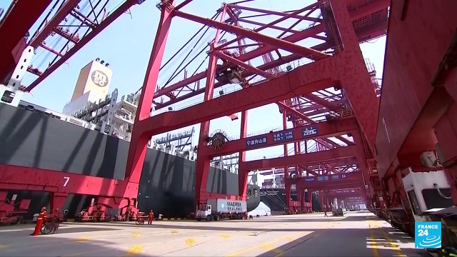 China realiza ejercicios militares con fuergo real cerca de Taiwán
