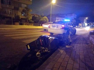 Aydın 3. sayfa haberi... Motosiklet, aydınlatma direğine çarptı: 1 yaralı