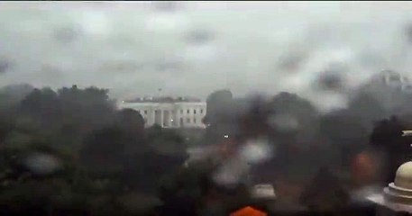 Beyaz Saray yakınlarına yıldırım düştü: 4 yaralı