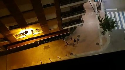Peleas y gritos en la calle Ancha de Ponferrada